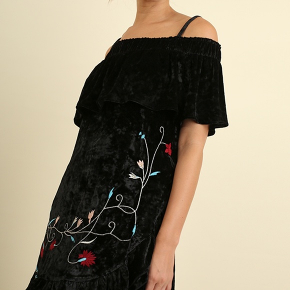 Umgee Dress Size S M L Black Velvet Embroidered Floral Whimsigoth Tunic Womens - Picture 2 of 4